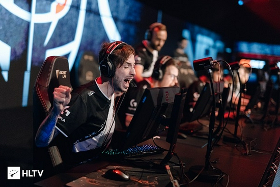 动一直是他 动一直是他